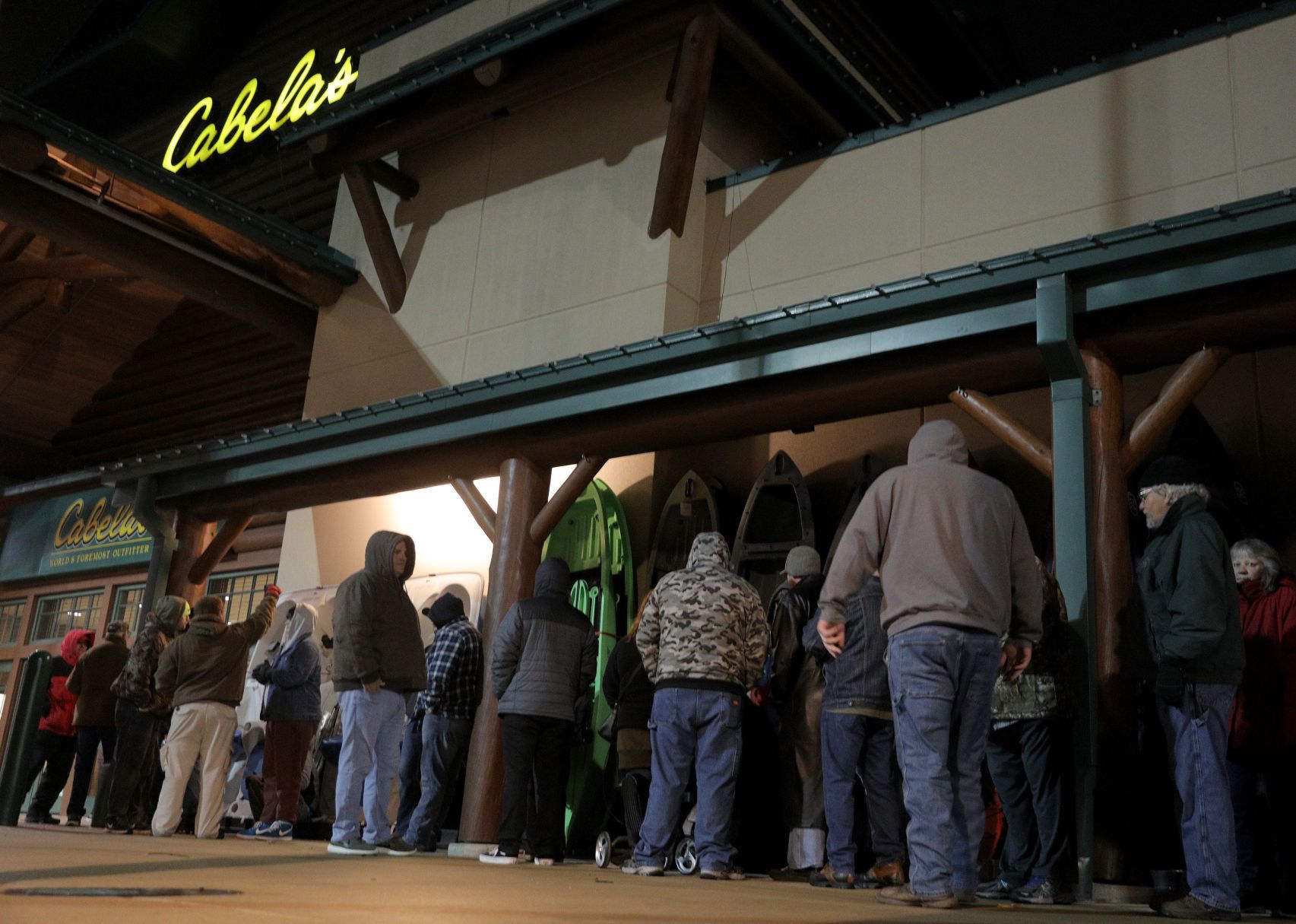 Shoppers search for Black Friday bargains around St. Louis
